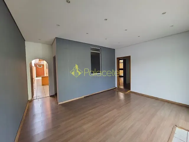 Comercial com 315m² 2 quartos e 1 banheiro, à venda, no bairro Jardim das Nações em Taubaté