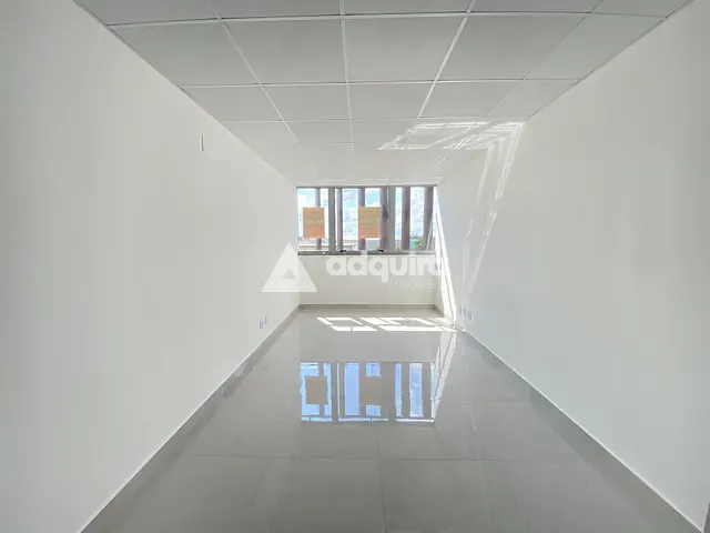 Sala com 24m², para alugar, no bairro Nova Rússia em Ponta Grossa