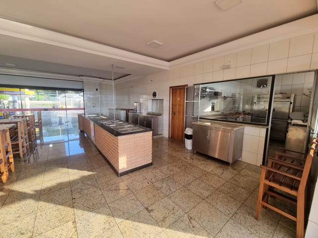 Comercial com 250m², para alugar, no bairro Itaguaçú em Aparecida