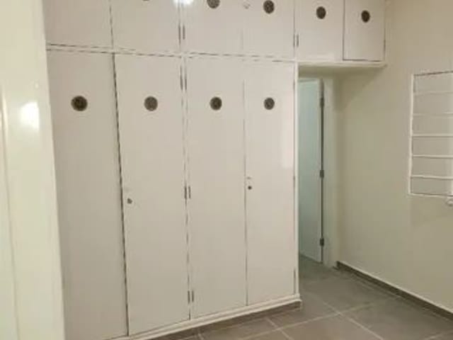 Comercial com 300m² 4 quartos e 5 banheiros, à venda, no bairro Vila Paraíba em Guaratinguetá