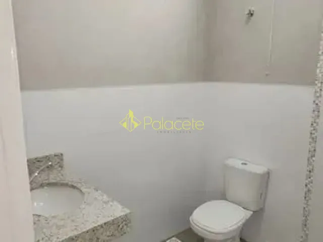Comercial com 300m² 4 quartos e 5 banheiros, à venda, no bairro Vila Paraíba em Guaratinguetá