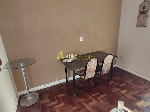 Prédio 9 quartos e 8 banheiros, à venda, no bairro Jardim São Paulo em Aparecida