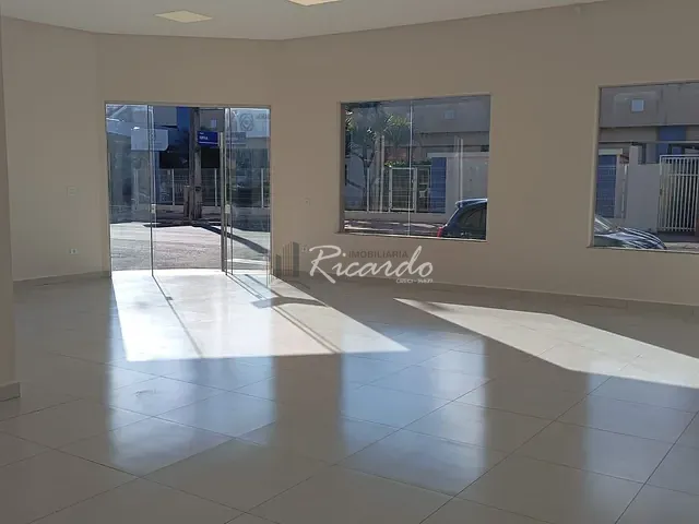 Sala com 150m², para alugar, no bairro Jardim Aeroporto em Arapongas