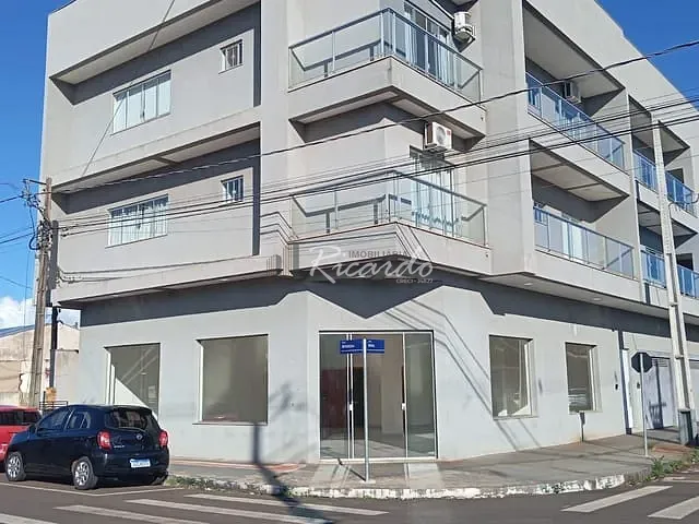 Sala com 150m², para alugar, no bairro Jardim Aeroporto em Arapongas