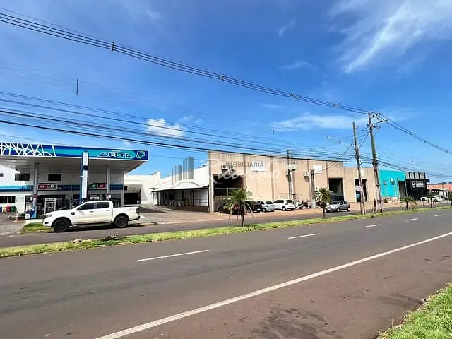 Galpão / Barracão com 645m², para alugar, no bairro Jardim Vale das Perobas em Arapongas