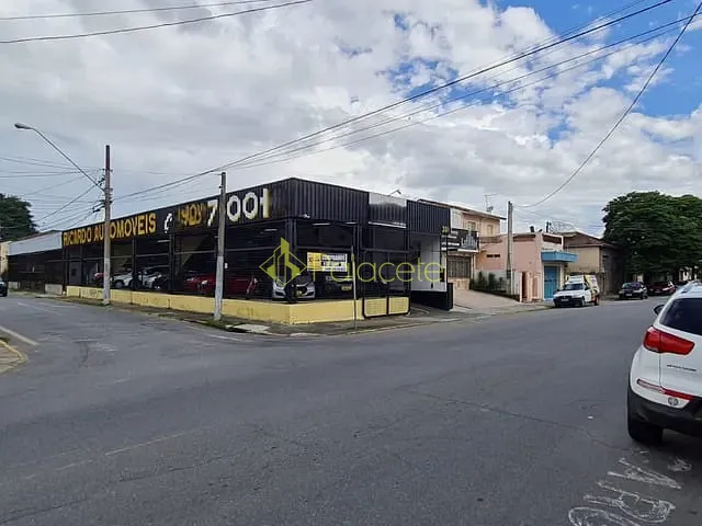 Comercial com 500m², à venda, no bairro Centro em Pindamonhangaba