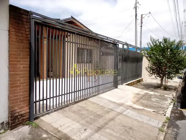 Comercial com 254m² 3 quartos e 1 banheiro, à venda, no bairro São Benedito em Pindamonhangaba