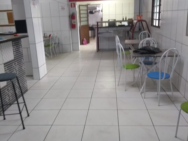 Loja com 300m² 1 quarto e 5 banheiros, à venda, no bairro Cidade Nova em Pindamonhangaba