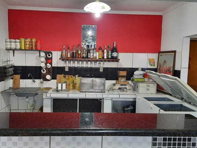 Loja com 300m² 1 quarto e 5 banheiros, à venda, no bairro Cidade Nova em Pindamonhangaba