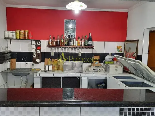 Loja com 300m² 1 quarto e 5 banheiros, à venda, no bairro Cidade Nova em Pindamonhangaba