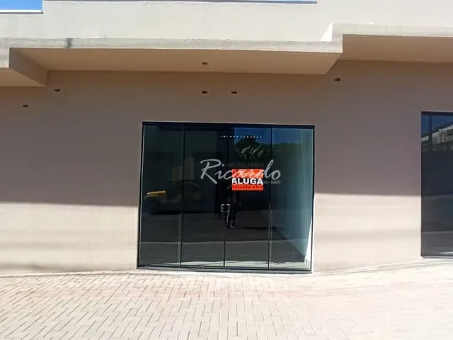 Comercial com 40m², para alugar, no bairro Conjunto Ulisses Guimarães em Arapongas