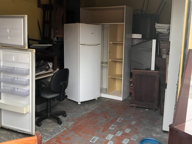 Prédio com 618m², à venda, no bairro Chácara Galega em Pindamonhangaba