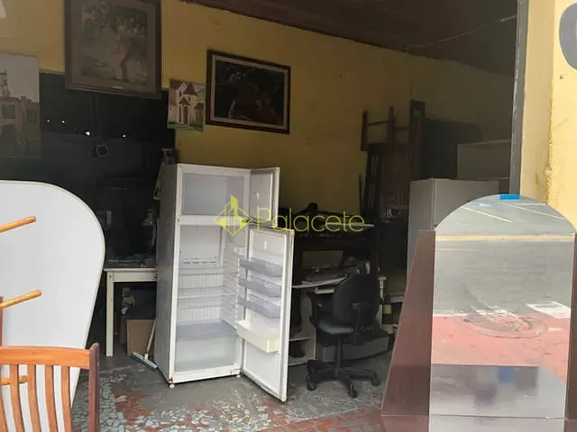 Prédio com 618m², à venda, no bairro Chácara Galega em Pindamonhangaba