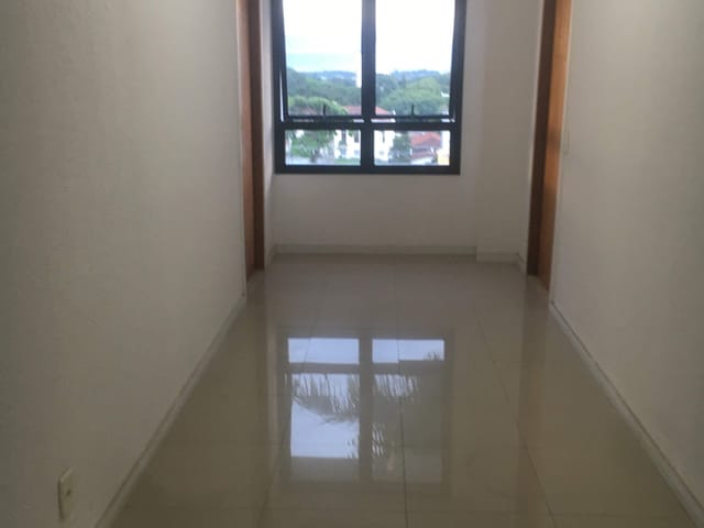 Sala com 38m², à venda, no bairro Centro em Pindamonhangaba