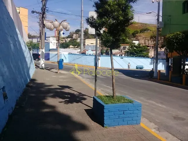 Comercial com 200m², à venda, no bairro Santa Rita em Aparecida