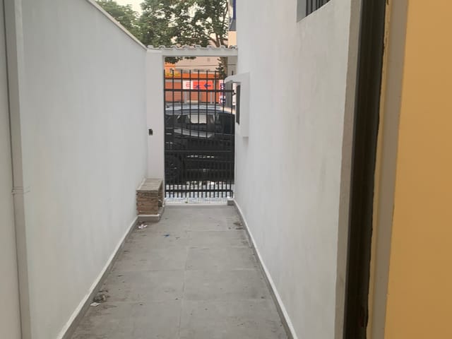 Ponto com 100m², para alugar, no bairro Centro em Pindamonhangaba