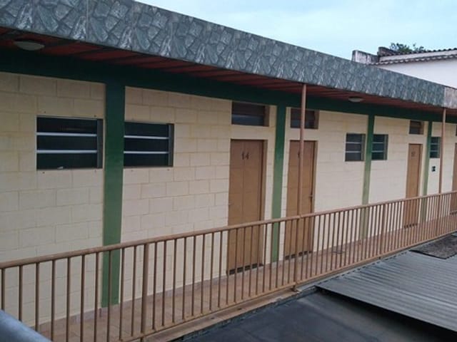 Comercial com 500m² 13 quartos e 10 banheiros, à venda, no bairro Jardim Santa Tereza em Taubaté