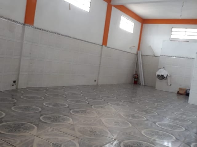 Comercial com 267m² 1 quarto e 1 banheiro, à venda, no bairro Chácaras Reunidas Brasil em Taubaté