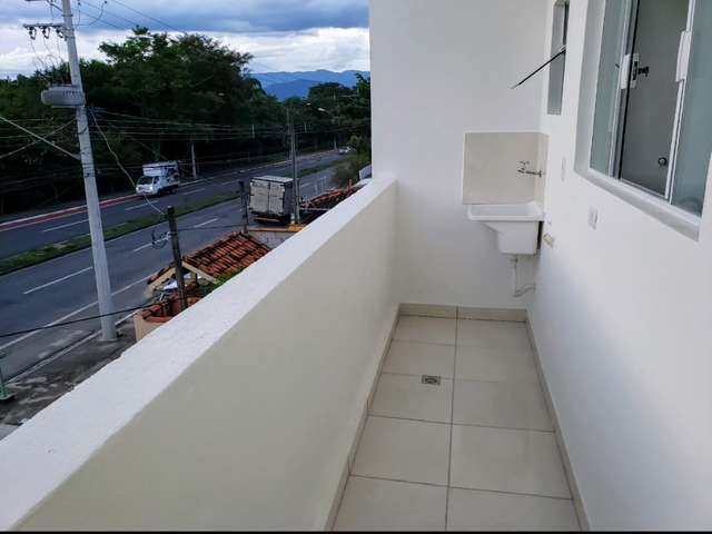 Prédio com 300m², à venda, no bairro Residencial Mombaça em Pindamonhangaba