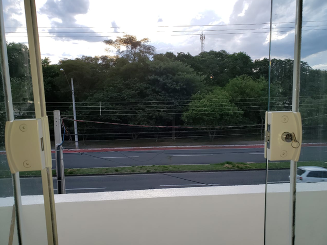 Prédio com 300m², à venda, no bairro Residencial Mombaça em Pindamonhangaba