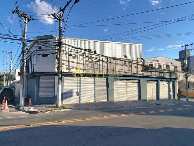 Loja com 478m², para alugar, no bairro Jardim Maria Augusta em Taubaté