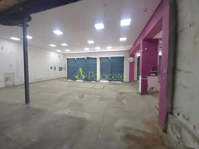 Loja com 478m², para alugar, no bairro Jardim Maria Augusta em Taubaté
