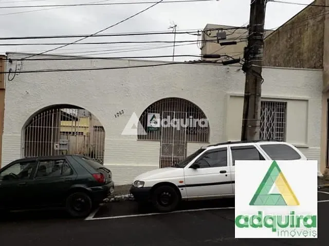 Casa com 250m² 3 quartos e 1 banheiro, à venda, no bairro Centro em Ponta Grossa
