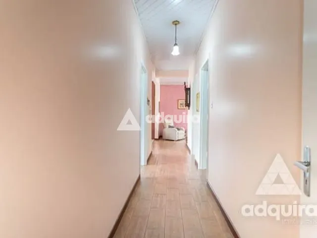 Casa com 391m² 2 quartos e 3 banheiros, à venda, no bairro Centro em Ponta Grossa