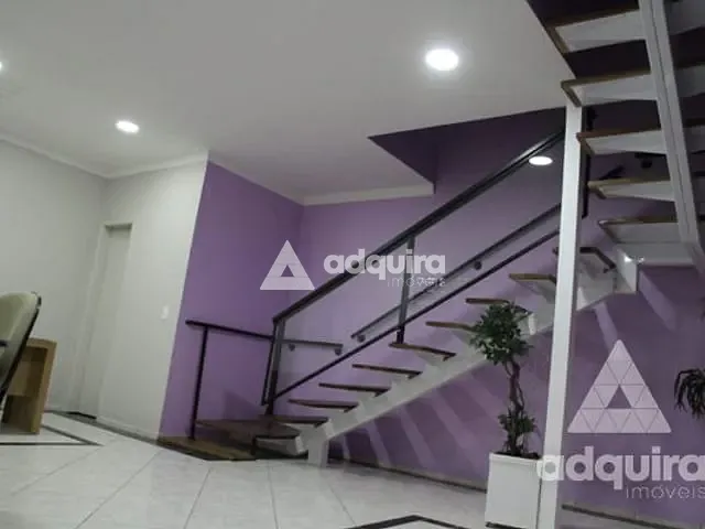 Loja com 396m² 2 quartos e 4 banheiros, à venda, no bairro Uvaranas em Ponta Grossa