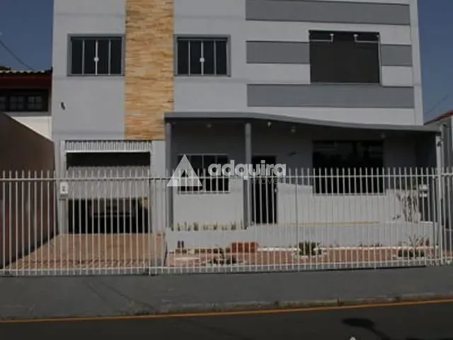 Loja com 396m² 2 quartos e 4 banheiros, à venda, no bairro Uvaranas em Ponta Grossa