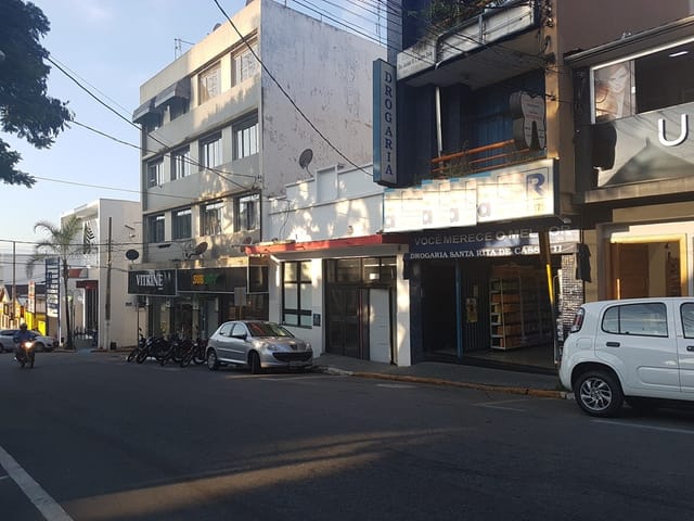 Prédio com 575m², à venda, no bairro Centro em Aparecida