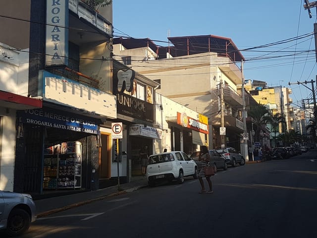 Prédio com 575m², à venda, no bairro Centro em Aparecida