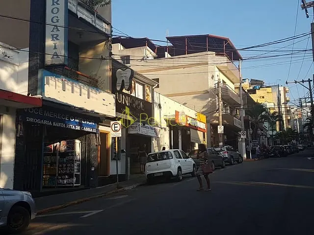 Prédio com 575m², à venda, no bairro Centro em Aparecida