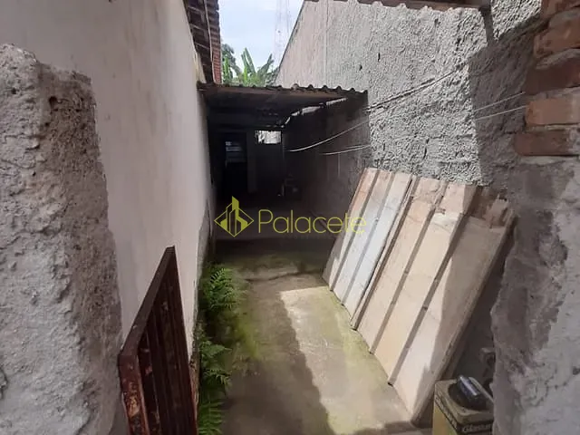Comercial com 373m² 3 quartos e 2 banheiros, à venda, no bairro Santa Rita em Aparecida