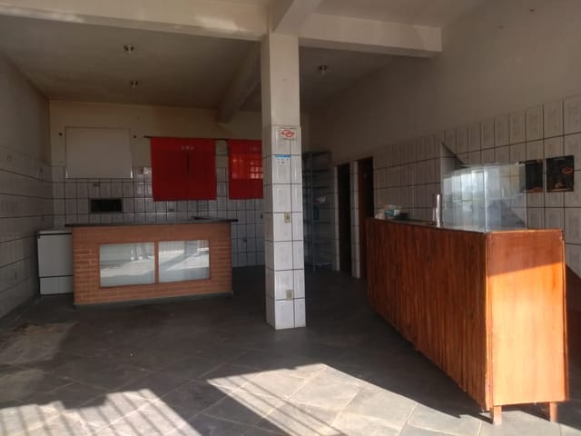 Comercial com 70m², para alugar, no bairro Residencial Mombaça em Pindamonhangaba