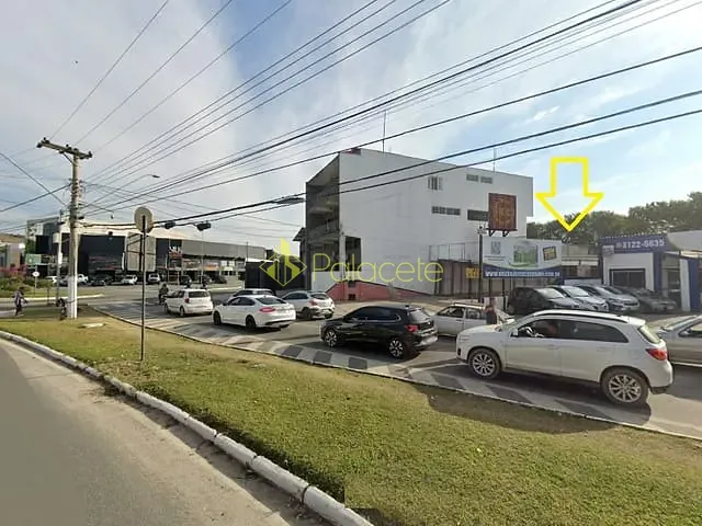 Galpão / Barracão com 1500m² 2 quartos e 2 banheiros, para alugar, no bairro Campo do Galvão em Guaratinguetá