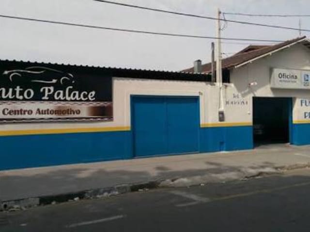 Galpão / Barracão à venda, no bairro Santana em Pindamonhangaba