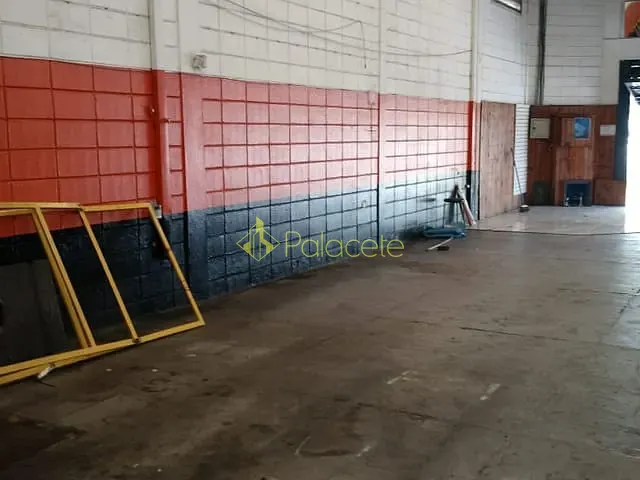 Loja com 386m², à venda, no bairro Loteamento Jardim Imperial em Pindamonhangaba