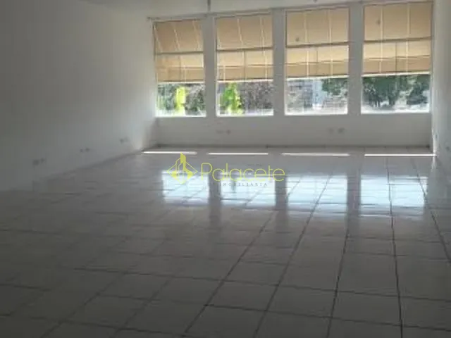 Sala para alugar, no bairro Centro em Pindamonhangaba