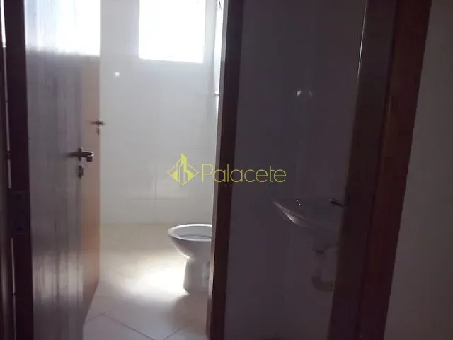Sala para alugar, no bairro Centro em Pindamonhangaba
