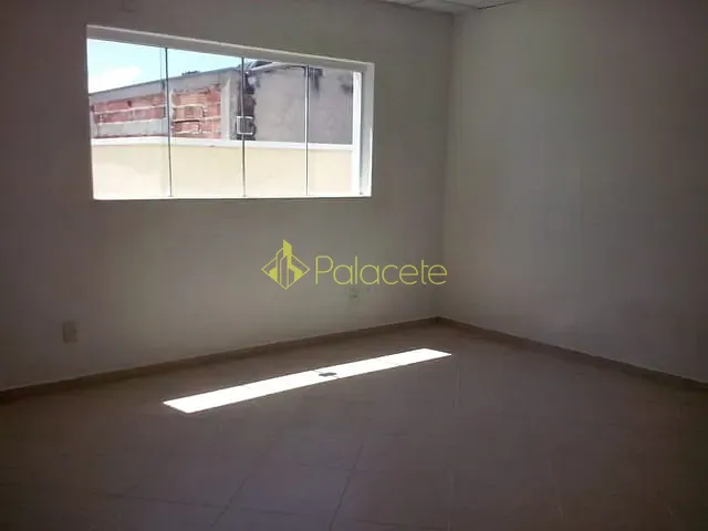 Sala para alugar, no bairro Centro em Pindamonhangaba