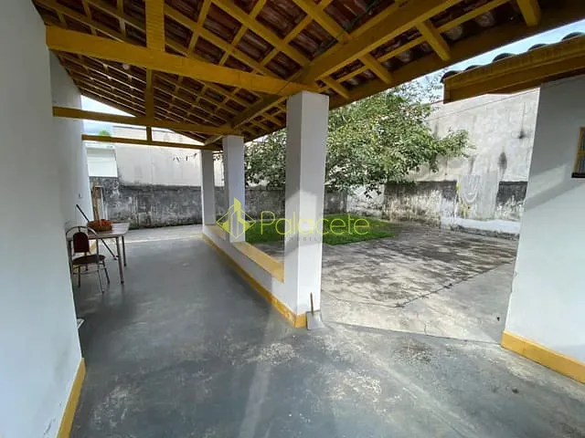Comercial com 352m² 2 quartos e 2 banheiros, à venda, no bairro Centro em Taubaté
