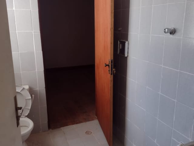 Loja com 175m² 3 quartos e 1 banheiro, para alugar, no bairro Jardim Boa Vista em Pindamonhangaba