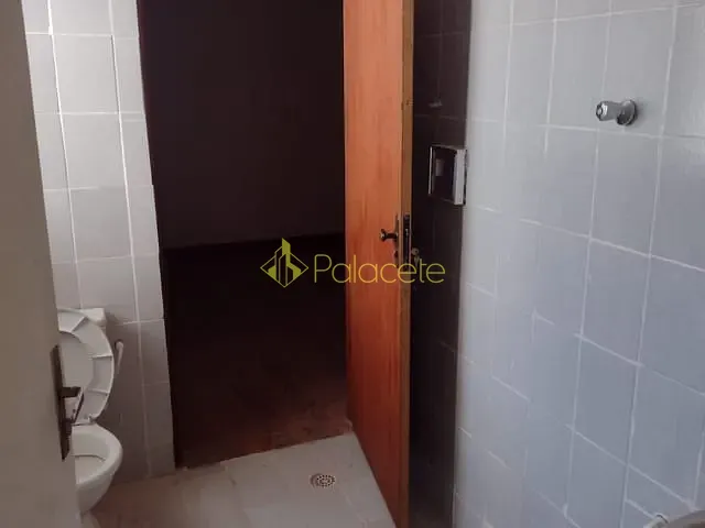 Loja com 175m² 3 quartos e 1 banheiro, para alugar, no bairro Jardim Boa Vista em Pindamonhangaba