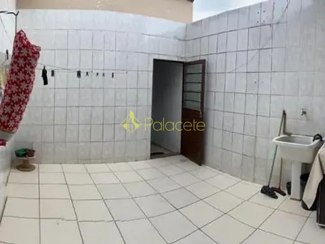 Comercial à venda, no bairro Parque Senhor do Bonfim em Taubaté