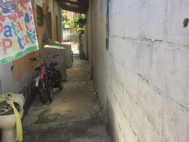 Comercial com 180m² 2 quartos e 2 banheiros, à venda, no bairro Mantiqueira em Pindamonhangaba