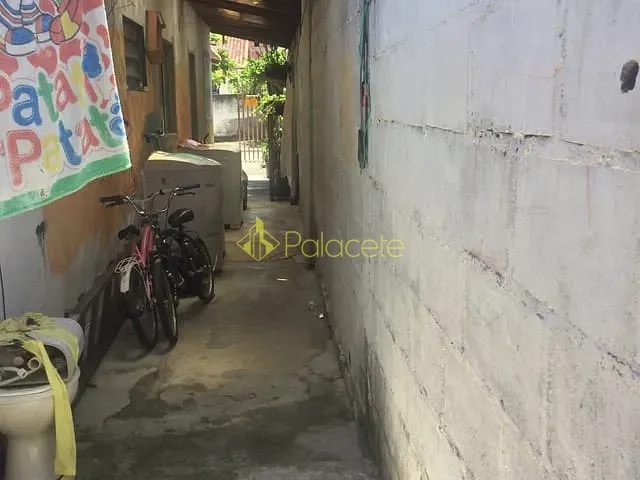 Comercial com 180m² 2 quartos e 2 banheiros, à venda, no bairro Mantiqueira em Pindamonhangaba