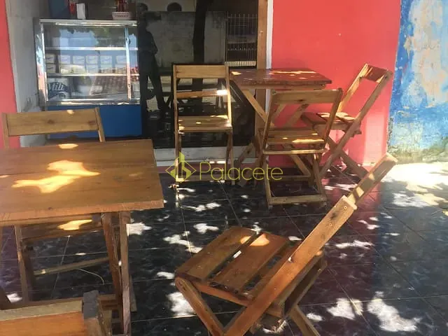 Comercial com 180m² 2 quartos e 2 banheiros, à venda, no bairro Mantiqueira em Pindamonhangaba