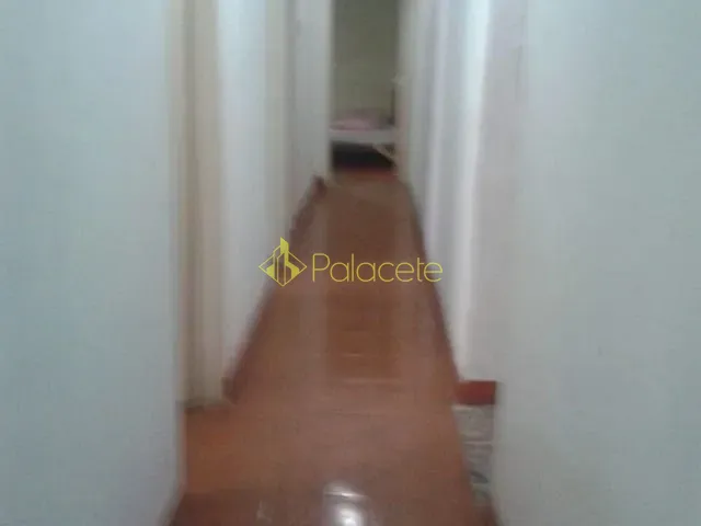 Prédio à venda ou para alugar, no bairro Centro em Aparecida