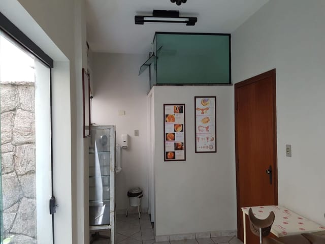 Sala à venda, no bairro São Benedito em Pindamonhangaba